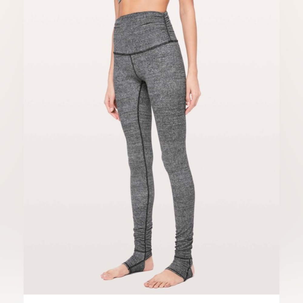 Lululemon Still Mind Tight *Read*